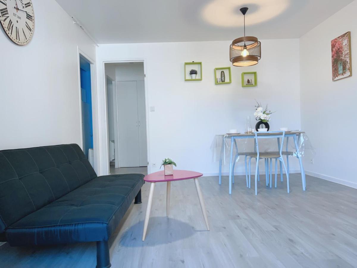 Apt 67M2 Hyper Centre: 2 Chambres, Cuisine Tv Wifi Fontenay-le-Comte Exterior foto